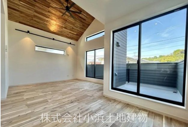 藤沢市弥勒寺３丁目　新築戸建　Ａ棟 内観写真（リビング）