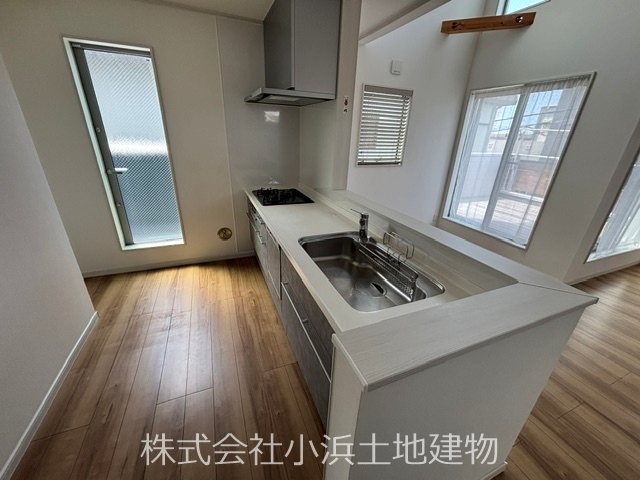 茅ケ崎市白浜町戸建 内観写真（キッチン）