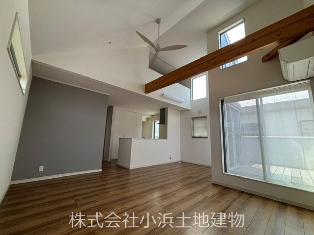 茅ケ崎市白浜町戸建 内観写真（リビング）