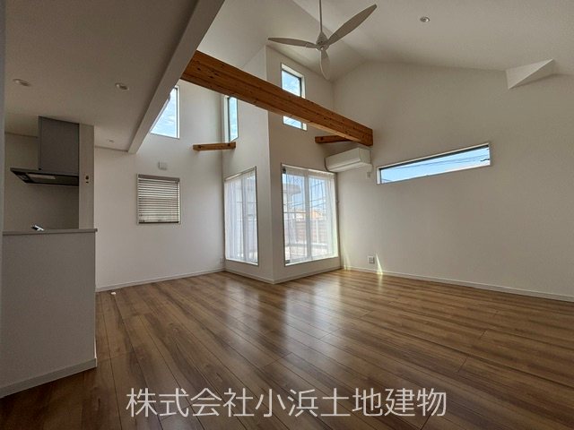 茅ケ崎市白浜町戸建 内観写真（リビング）