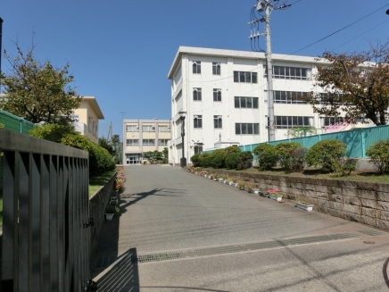 茅ケ崎市白浜町戸建 中学校