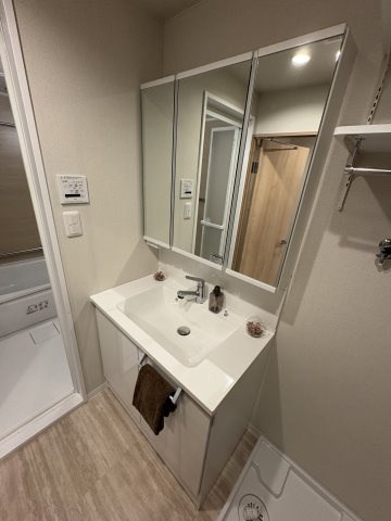 セザール岡南 その他