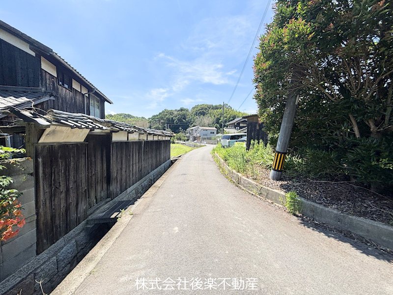 東区東片岡　築古戸建 その他