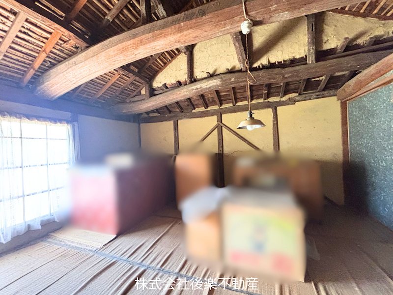 東区東片岡　築古戸建 その他