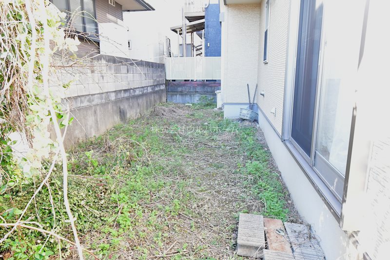 川越市的場　中古戸建て　多目的スペース付二世帯住宅 現地写真（庭）
