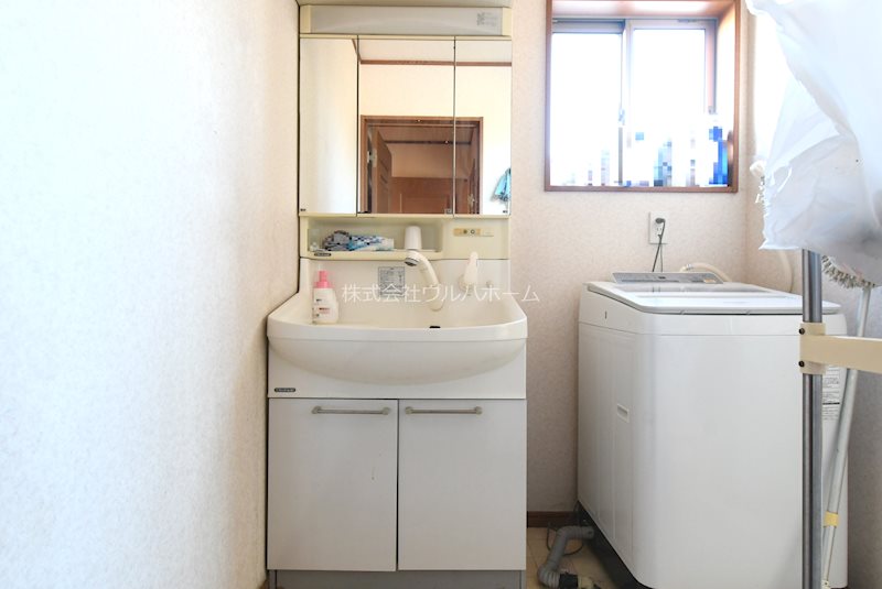 川越市的場　中古戸建て　多目的スペース付二世帯住宅 内観写真（洗面台・洗面所）