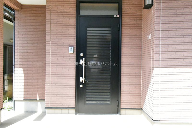 川越市今成1丁目　中古戸建 現地写真（玄関）