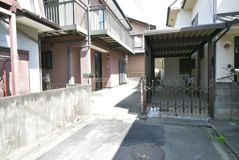 川越市今成1丁目　中古戸建 現地写真（前面道路含む現地写真）