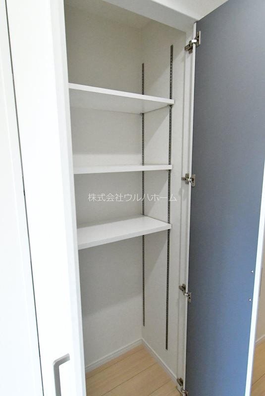 レクセル南大塚  内観写真（収納）