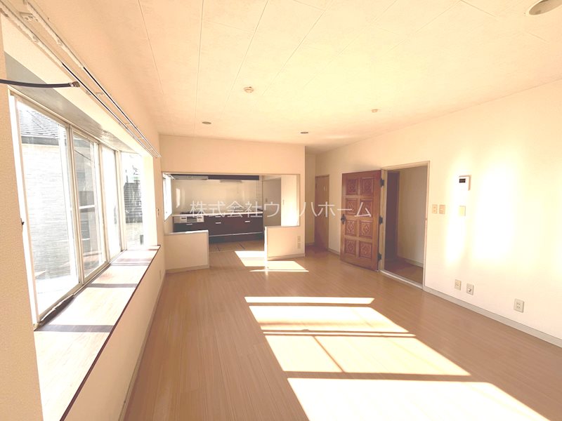 川越市砂新田1丁目　中古戸建 内観写真（リビング）