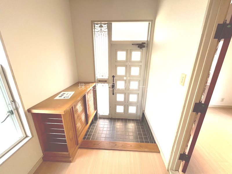 川越市砂新田1丁目　中古戸建 現地写真（玄関）