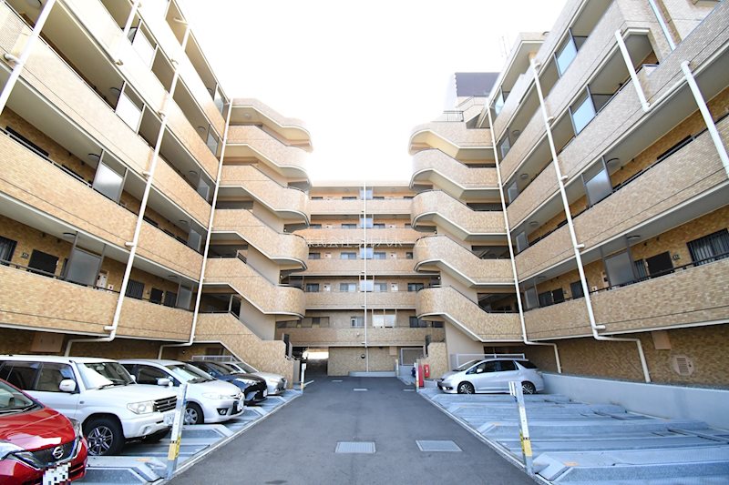 ライオンズマンション上福岡第3  共用部写真（駐車場）
