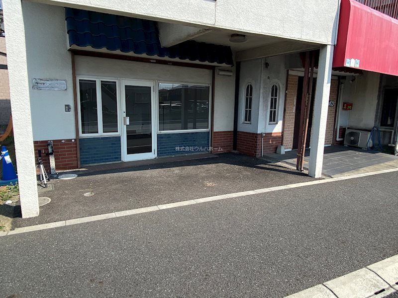 川越市石原町　店舗 現地写真（玄関）