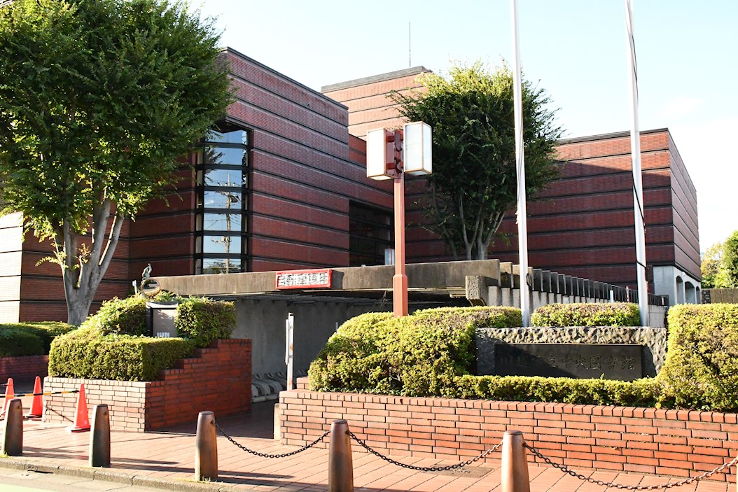 川越市石原町　店舗 図書館
