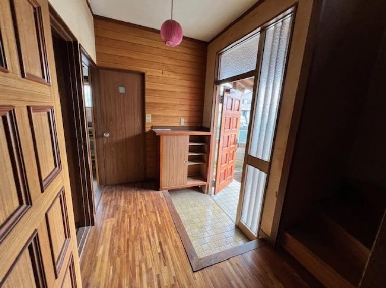 坂戸市片柳　中古戸建 現地写真（玄関）