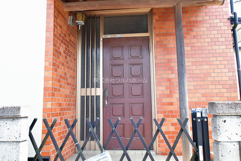 坂戸市片柳　中古戸建 現地写真（玄関）