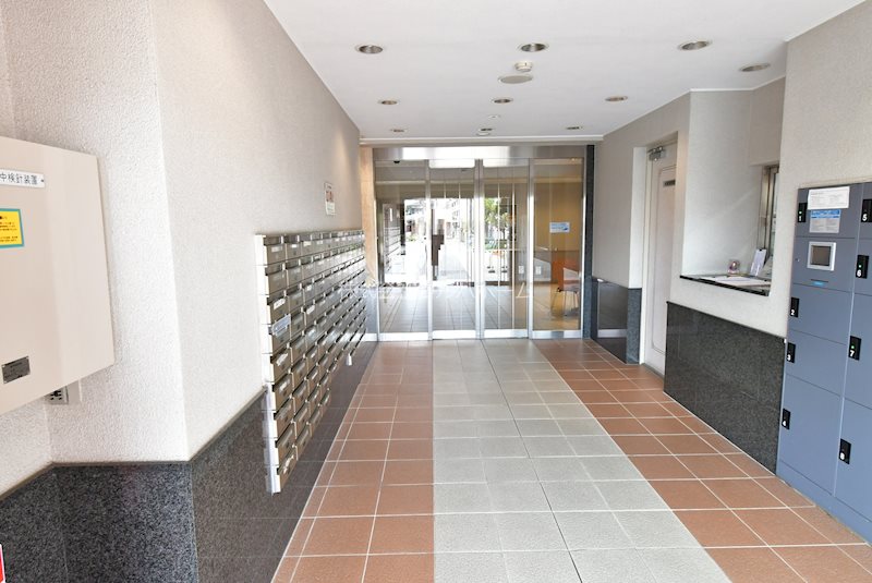 ライオンズマンション川越駅東  共用部写真（エントランス）