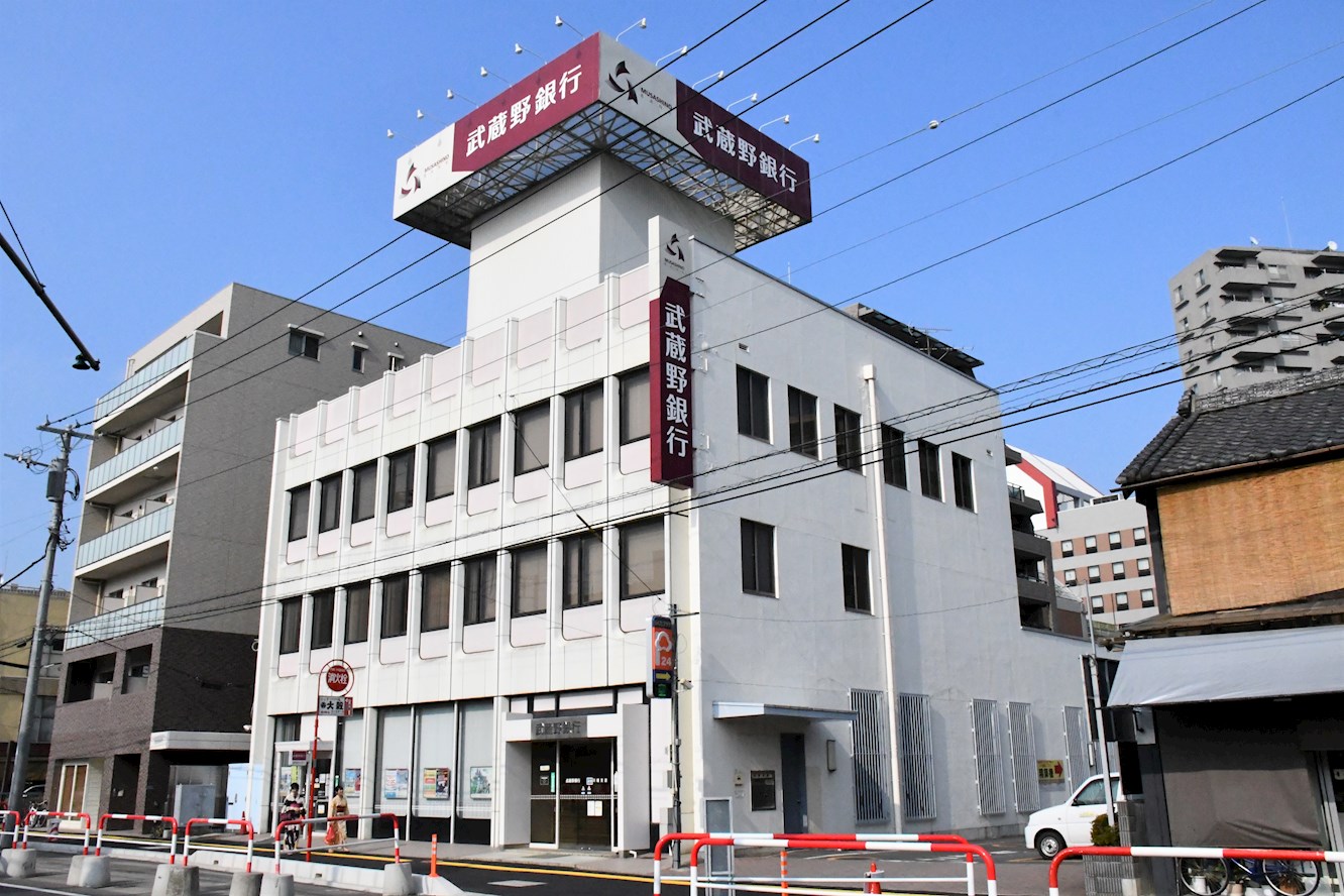 ダイアパレス川越連雀町 銀行