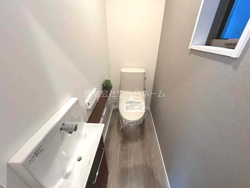 川越市稲荷町 新築戸建 内観写真（トイレ）