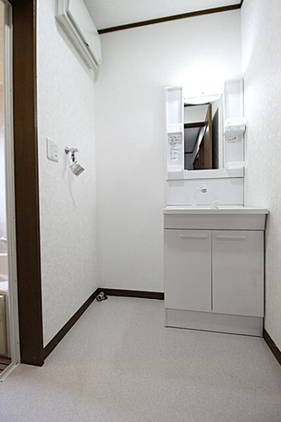 坂戸市にっさい花みず木6丁目　中古戸建  内観写真（洗面台・洗面所）
