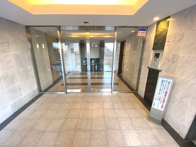 レーベンハイム坂戸フューレ     共用部写真（エントランス）