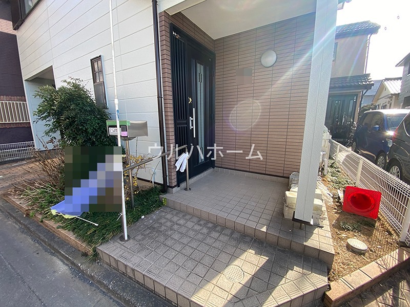 川越市木野目　中古戸建   現地写真（玄関）