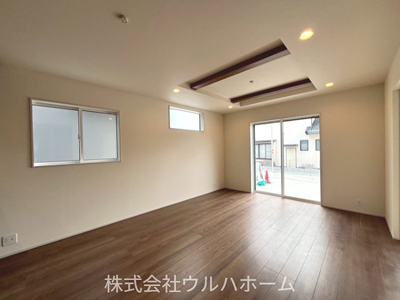 川越市大塚2丁目　1号棟         内観写真（リビング）