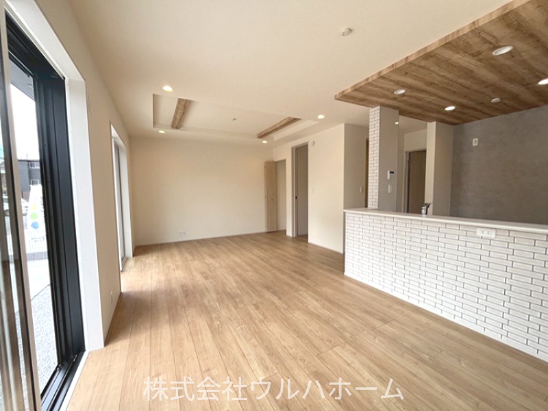 川越市大塚2丁目　2号棟        内観写真（リビング）