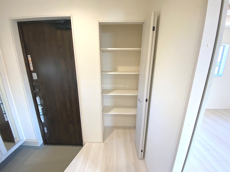 川越市今成2丁目　2号棟        内観写真（収納）