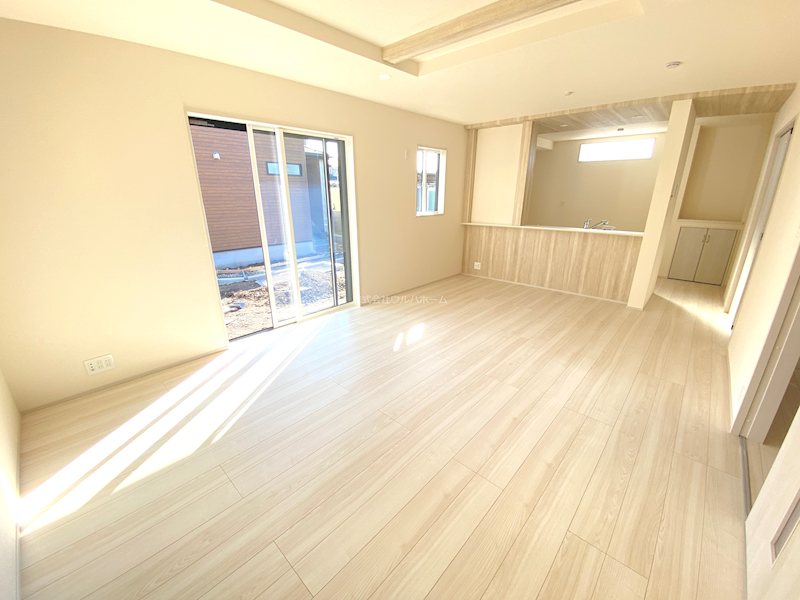 川越市今成2丁目　2号棟        内観写真（リビング）