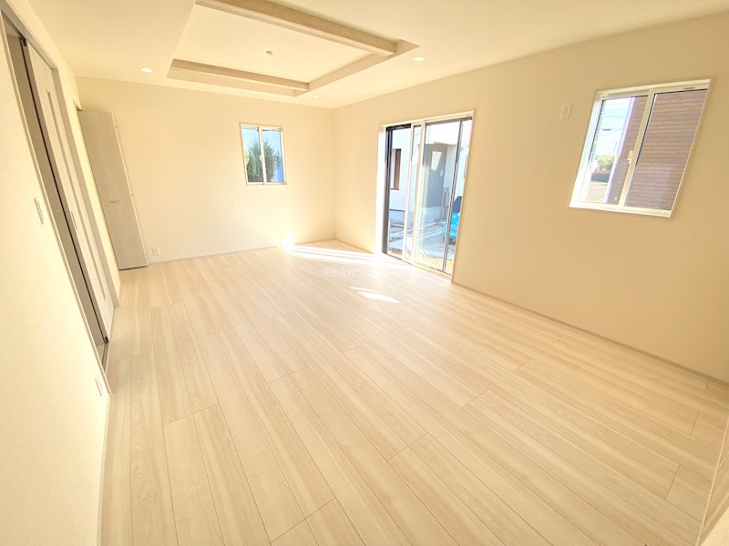 川越市今成2丁目　2号棟        内観写真（リビング）