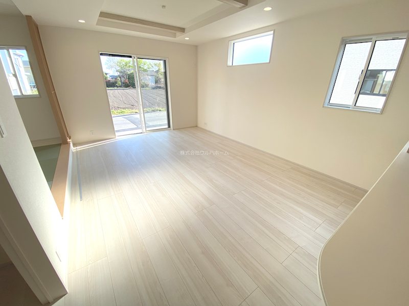 川越市今成2丁目　3号棟        内観写真（リビング）