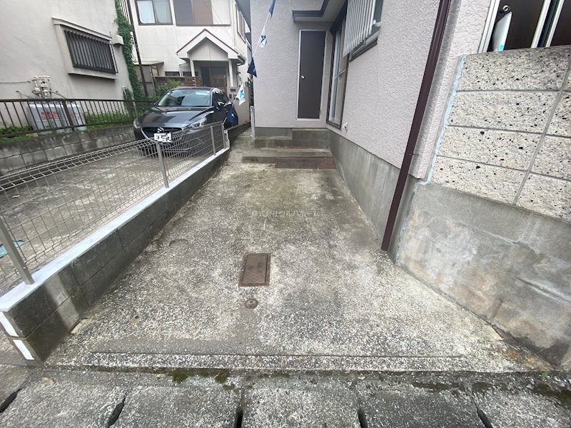 HMH坂戸市中富町1期　中古戸建 現地写真（駐車場）