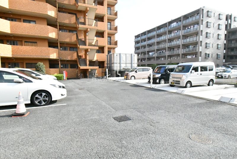 ダイアパレス若葉弐番館    共用部写真（駐車場）