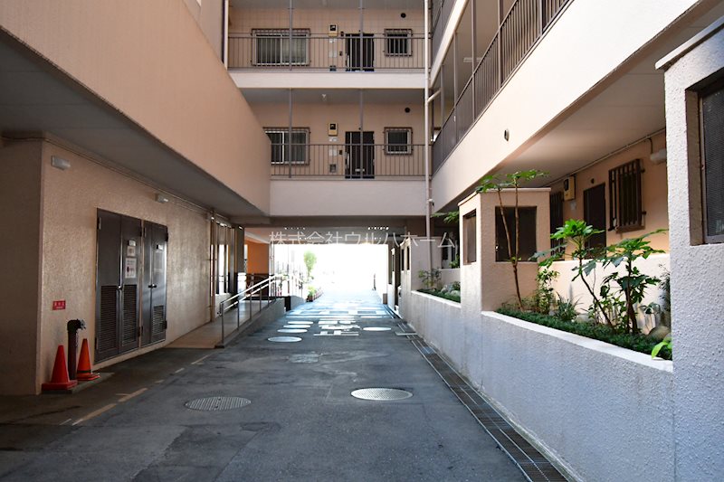 上福岡グロリアハイツ   共用部写真（エントランス）