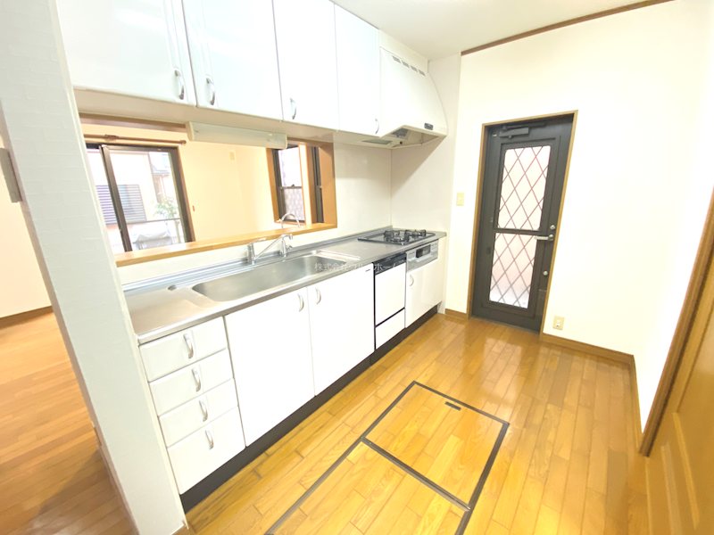 川越市上戸新町　中古戸建 内観写真（キッチン）