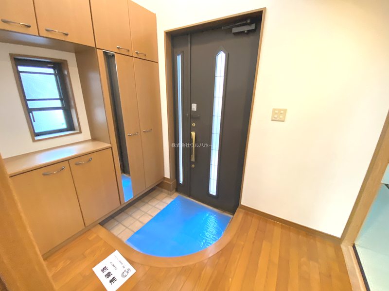 川越市上戸新町　中古戸建 現地写真（玄関）