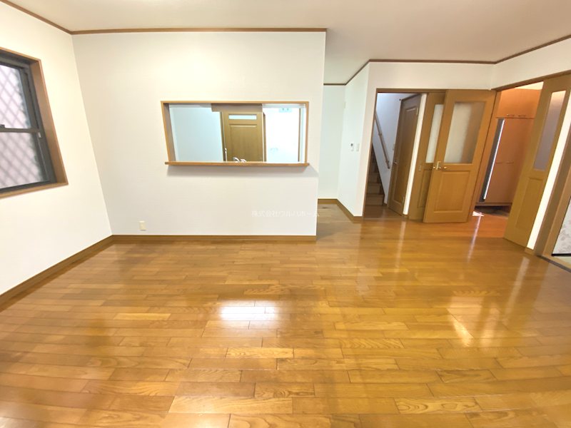 川越市上戸新町　中古戸建 内観写真（リビング）