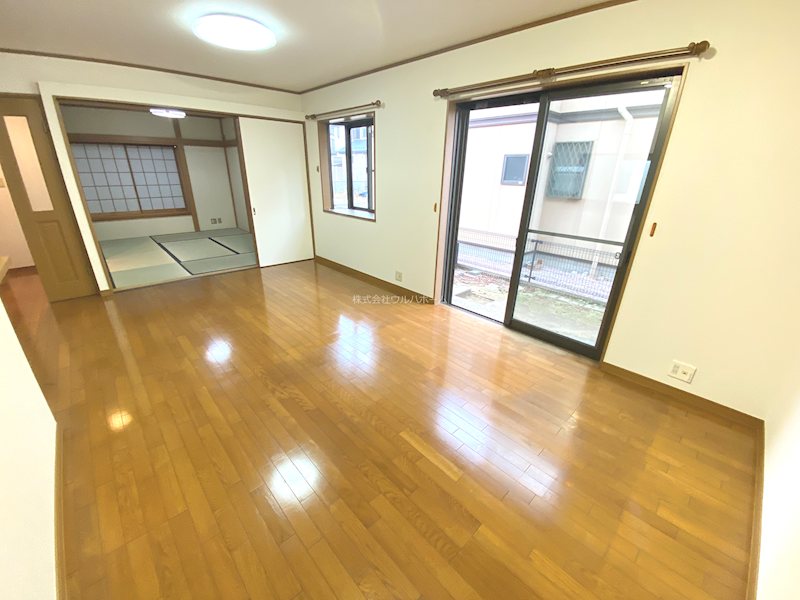 川越市上戸新町　中古戸建 内観写真（リビング）