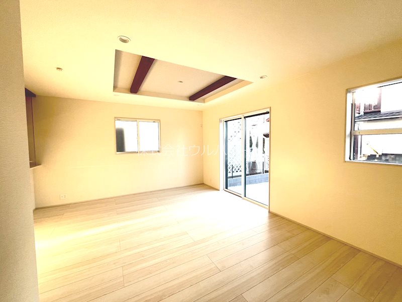 川越市豊田町2丁目　2号棟  内観写真（リビング）