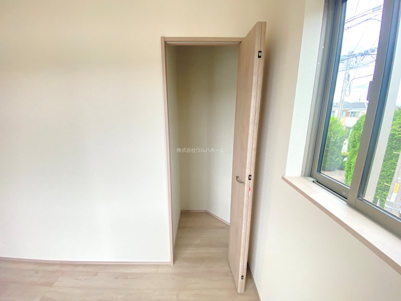 川越市安比奈新7番　A号棟  内観写真（収納）