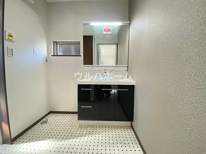 鶴ヶ島市上広谷　新築戸建  内観写真（洗面台・洗面所）