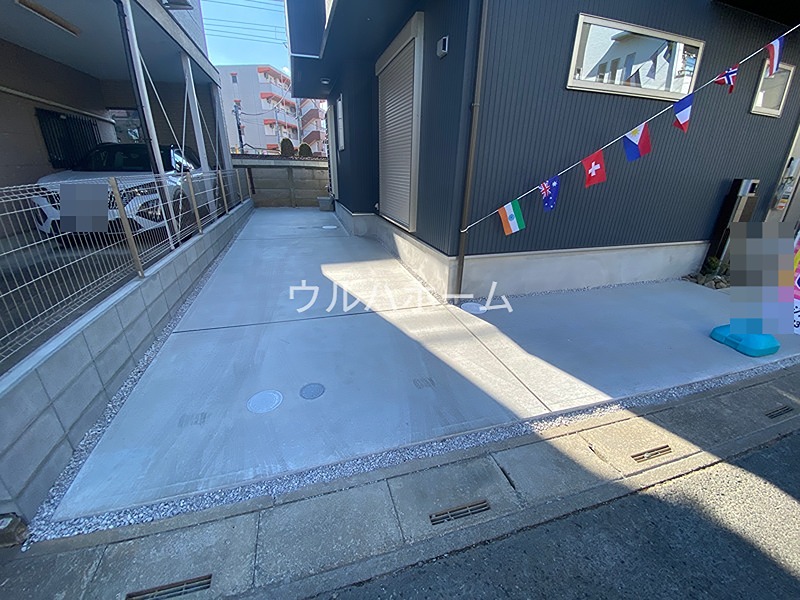 鶴ヶ島市上広谷　新築戸建  現地写真（駐車場）