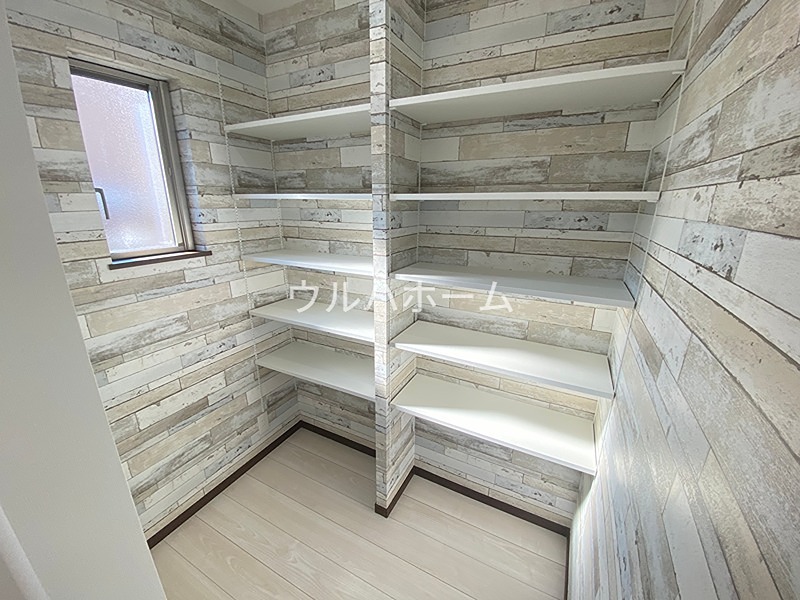 鶴ヶ島市上広谷　新築戸建  内観写真（収納）