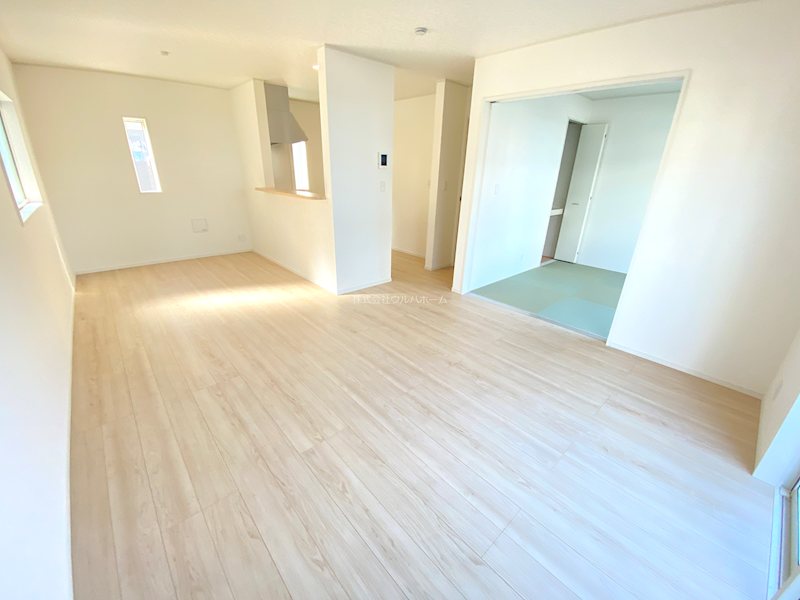 狭山市中央第8　3号棟 内観写真（リビング）
