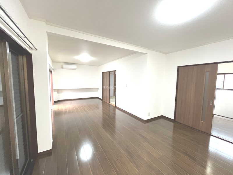 川越市岸町2丁目　中古戸建 内観写真（リビング）