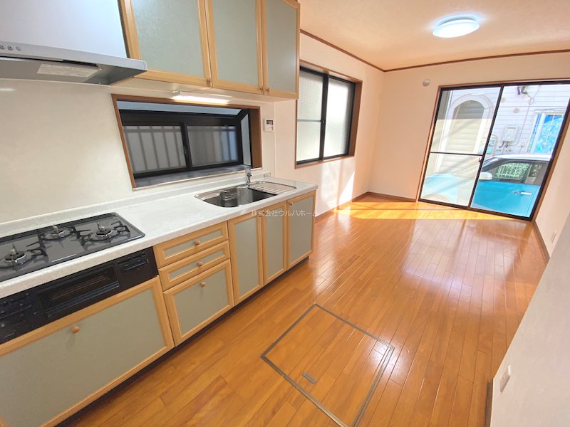ふじみ野市西鶴ヶ岡2丁目　中古戸建 内観写真（リビング）