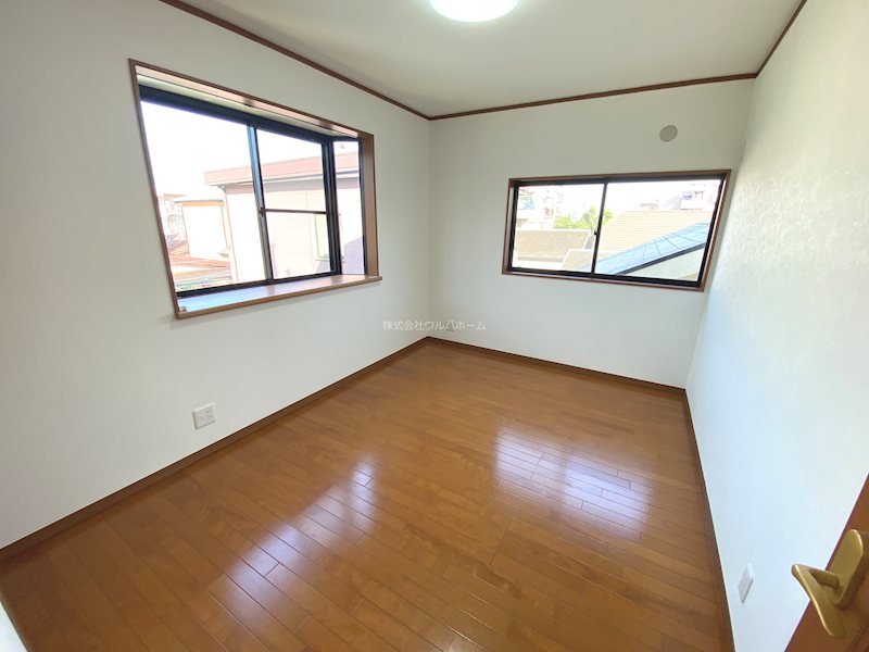 ふじみ野市西鶴ヶ岡2丁目　中古戸建 内観写真（寝室）