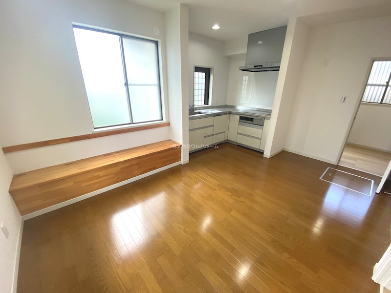 狭山市柏原　中古戸建  内観写真（リビング）