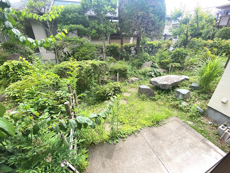 狭山市柏原　中古戸建  現地写真（庭）